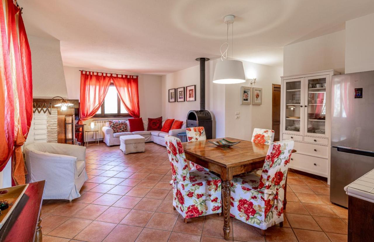 Casa Vacanze Colonnata Gubbio Buitenkant foto